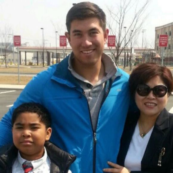 Meet your Posher, Robert - Picture 1 of 1